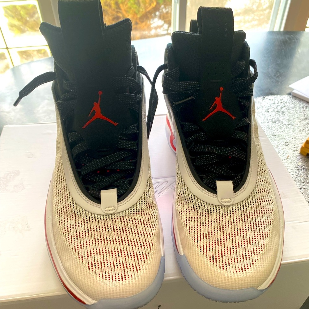 Air Jordan 36 Psychic Energy sz 9.5M